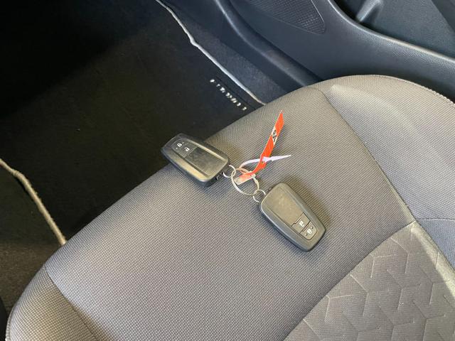 TOYOTA Corolla usata, con Fari LED