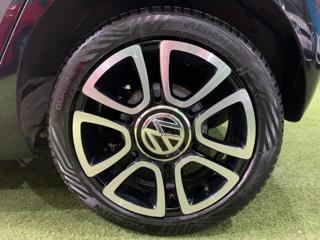 VOLKSWAGEN up! usata, con Isofix
