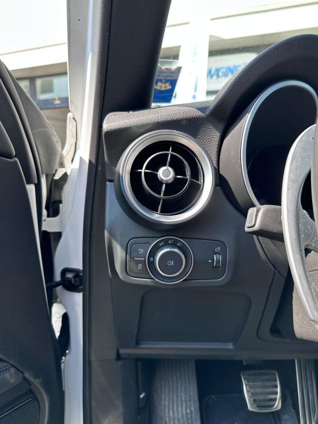 ALFA ROMEO Stelvio usata, con Autoradio