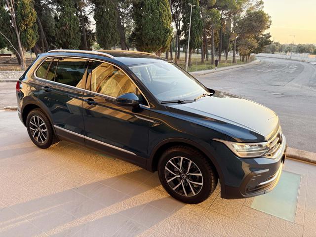 VOLKSWAGEN Tiguan usata, con Airbag laterali