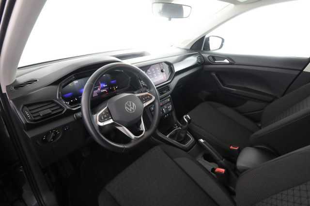 VOLKSWAGEN T-Cross usata 1