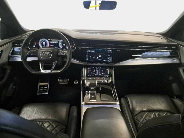 AUDI Q8 usata, con Sistema di navigazione
