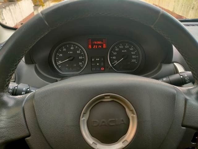 DACIA Sandero usata, con Controllo automatico clima