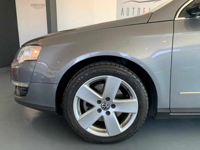 VOLKSWAGEN Passat usata, con Interni in pelle
