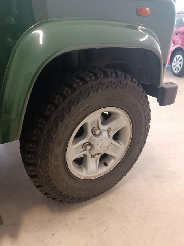 LAND ROVER Defender usata 8