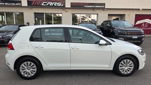 VOLKSWAGEN Golf usata, con Autoradio