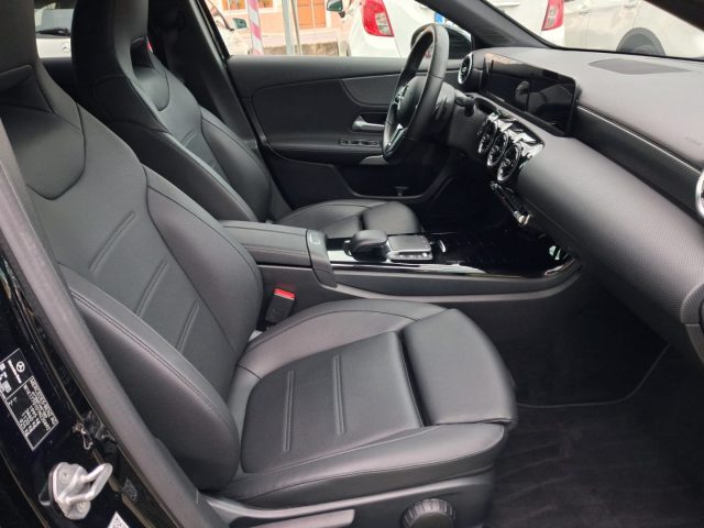 MERCEDES-BENZ A 180 usata, con Chiusura centralizzata