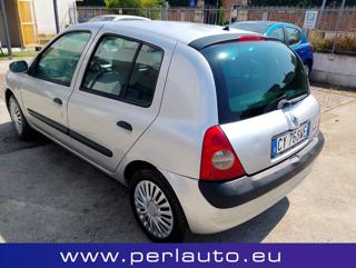 RENAULT Clio usata, con Alzacristalli elettrici