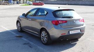ALFA ROMEO Giulietta usata, con Autoradio