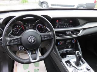 ALFA ROMEO Stelvio usata, con Cerchi in lega