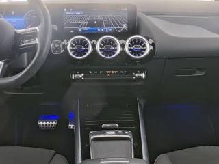 MERCEDES-BENZ GLA 180 usata, con Alzacristalli elettrici