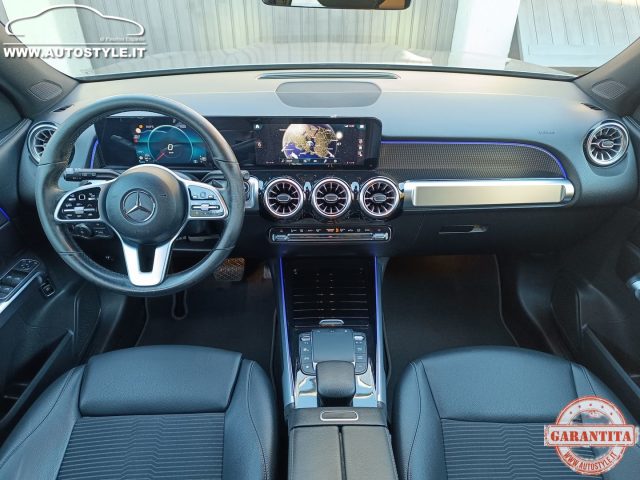 MERCEDES-BENZ GLB 200 usata, con Controllo automatico clima