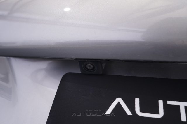 PEUGEOT 2008 usata, con Airbag testa