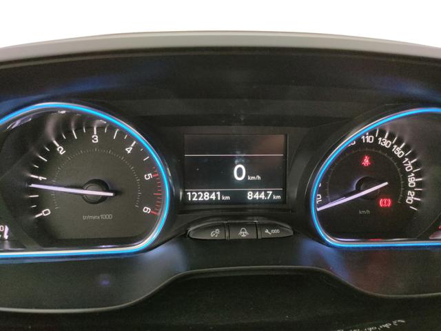 PEUGEOT 2008 usata, con USB