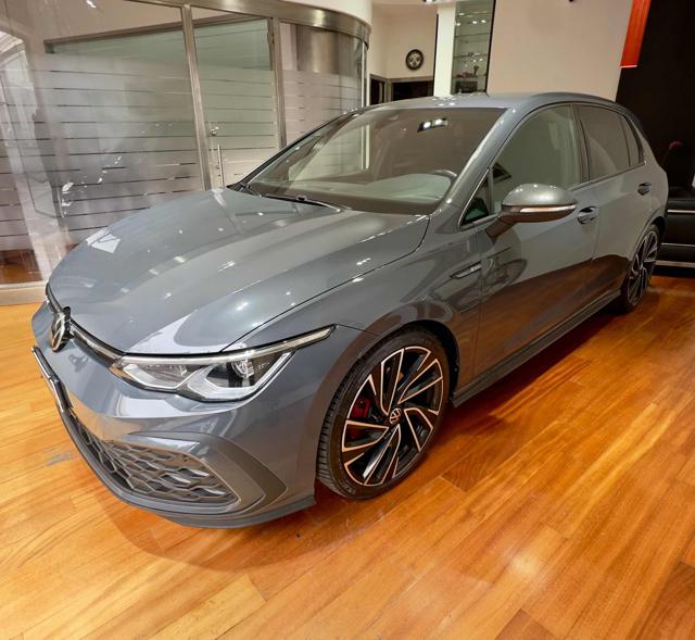 VOLKSWAGEN Golf usata, con Airbag laterali