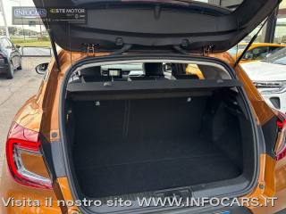 RENAULT Captur usata, con Autoradio digitale