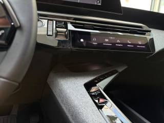 PEUGEOT 3008 usata, con USB