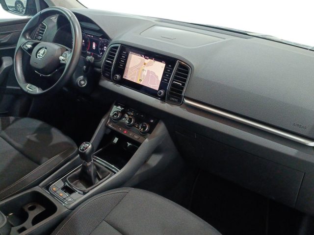 SKODA Karoq usata, con Fendinebbia
