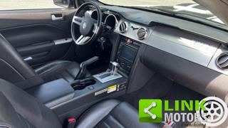 FORD Mustang usata, con Autoradio