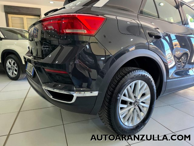 VOLKSWAGEN T-Roc usata, con Specchietti laterali elettrici