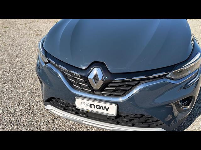 RENAULT Captur usata, con Volante in pelle