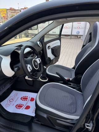 RENAULT Twingo usata, con Volante in pelle