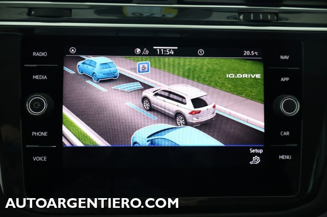 VOLKSWAGEN Tiguan usata, con Park Distance Control