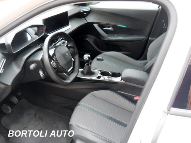 PEUGEOT 2008 usata, con Cerchi in lega