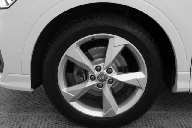 AUDI Q3 usata 12