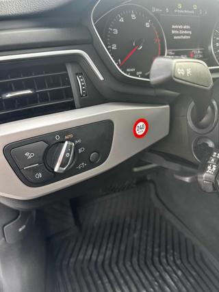 AUDI A4 usata, con Park Distance Control
