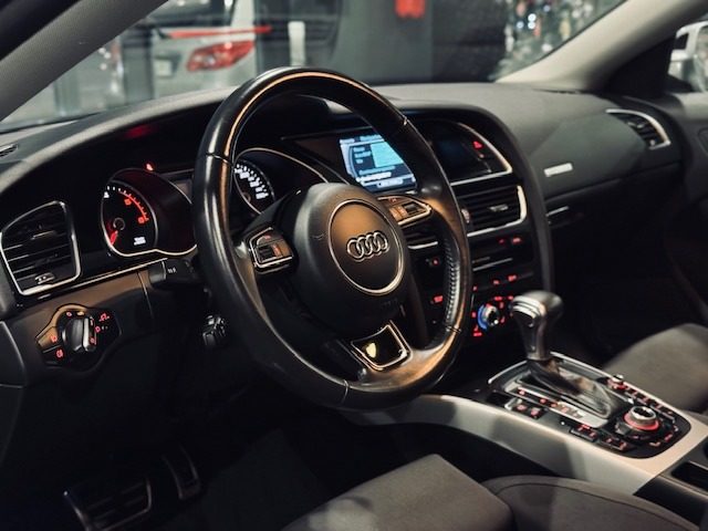 AUDI A5 usata, con Autoradio