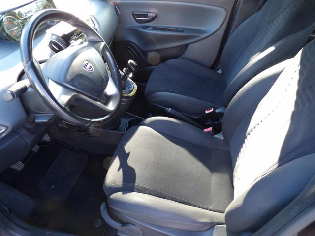 LANCIA Ypsilon usata, con ESP