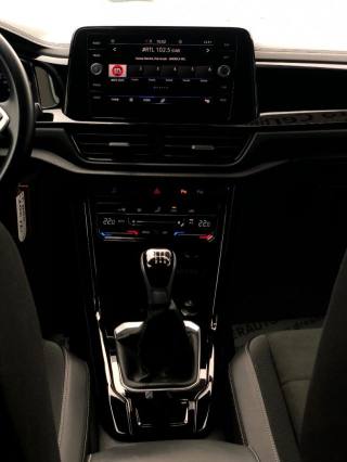 VOLKSWAGEN T-Roc usata, con Sedile posteriore sdoppiato