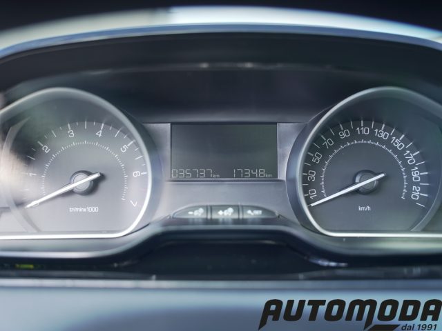 PEUGEOT 208 usata 16