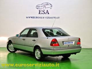 MERCEDES-BENZ C 180 usata, con Autoradio