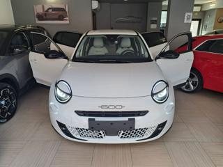 FIAT 600 Hybrid 100 CV DCT MHEV La Prima