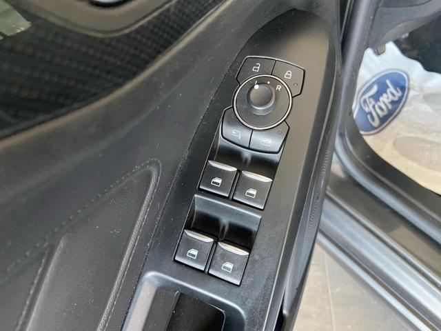 FORD Focus usata, con Volante in pelle
