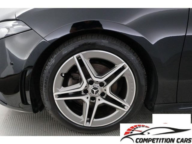 MERCEDES-BENZ A 180 usata, con Chiusura centralizzata