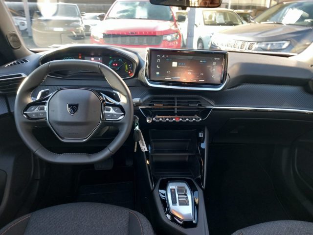 PEUGEOT 2008 usata, con Sensori di parcheggio posteriori