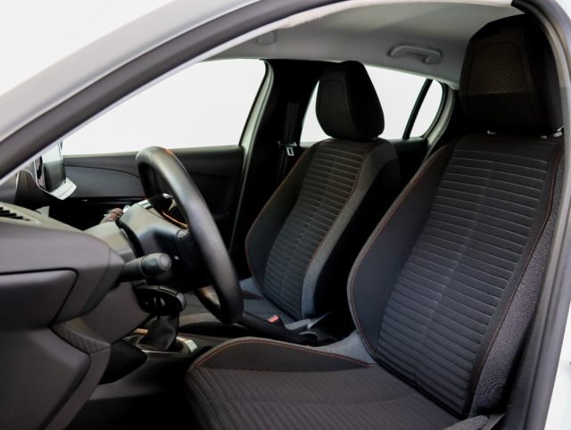 PEUGEOT 208 usata, con ESP
