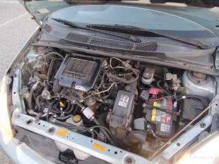 TOYOTA Yaris usata 28