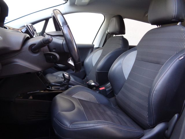 PEUGEOT 2008 usata, con Controllo trazione