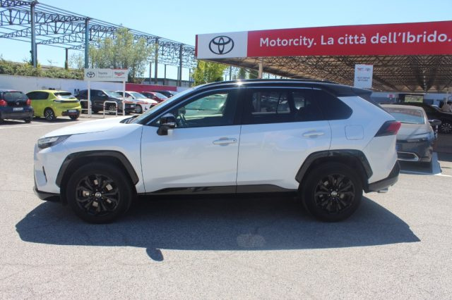 TOYOTA RAV 4 usata, con Autoradio
