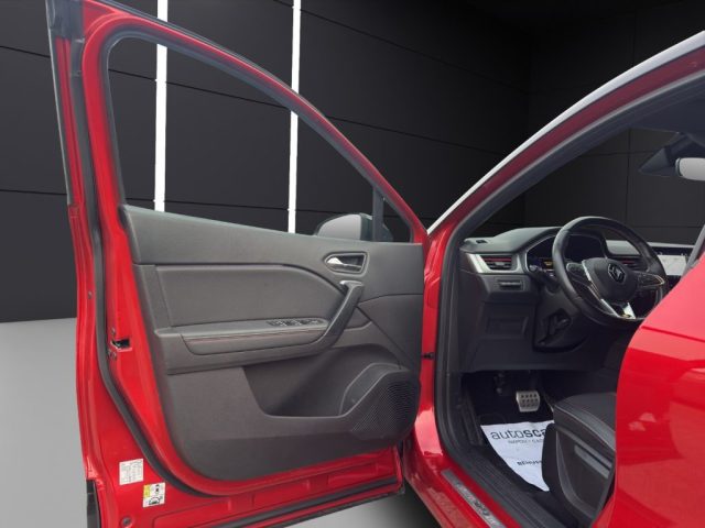 RENAULT Captur usata, con Servosterzo