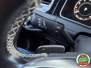 VOLKSWAGEN Golf usata, con Sistema di navigazione