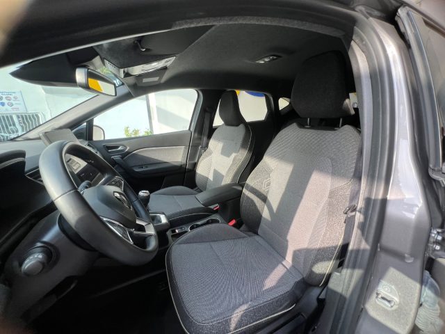 RENAULT Captur usata, con Sensori di parcheggio posteriori