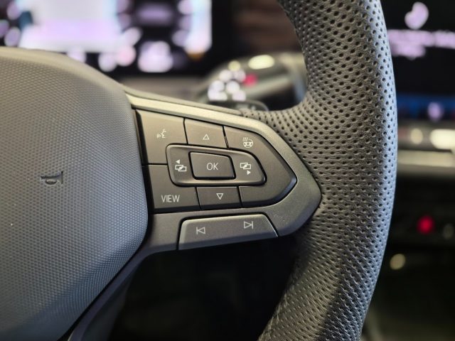 VOLKSWAGEN Passat usata, con Interni in pelle