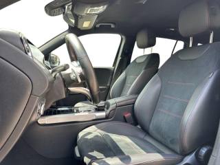 MERCEDES-BENZ GLB 200 usata, con Controllo automatico clima