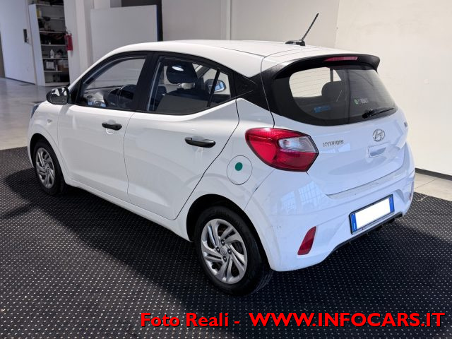 HYUNDAI i10 usata, con Airbag