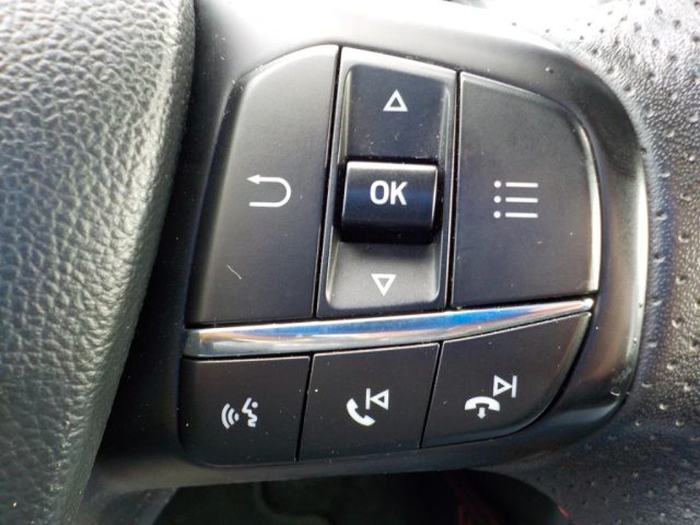 FORD Focus usata, con Sensori di parcheggio anteriori